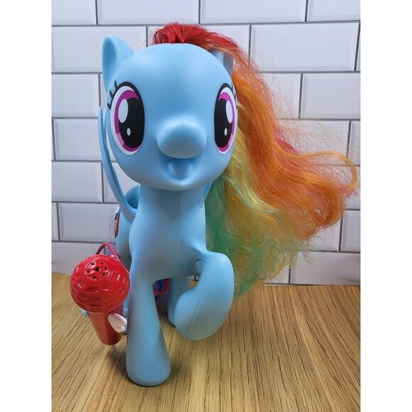 My Little Pony singing Rainbow Dash - Picture 2 of 6